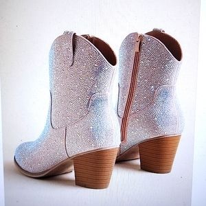 TORRID  Embellish western boots pink